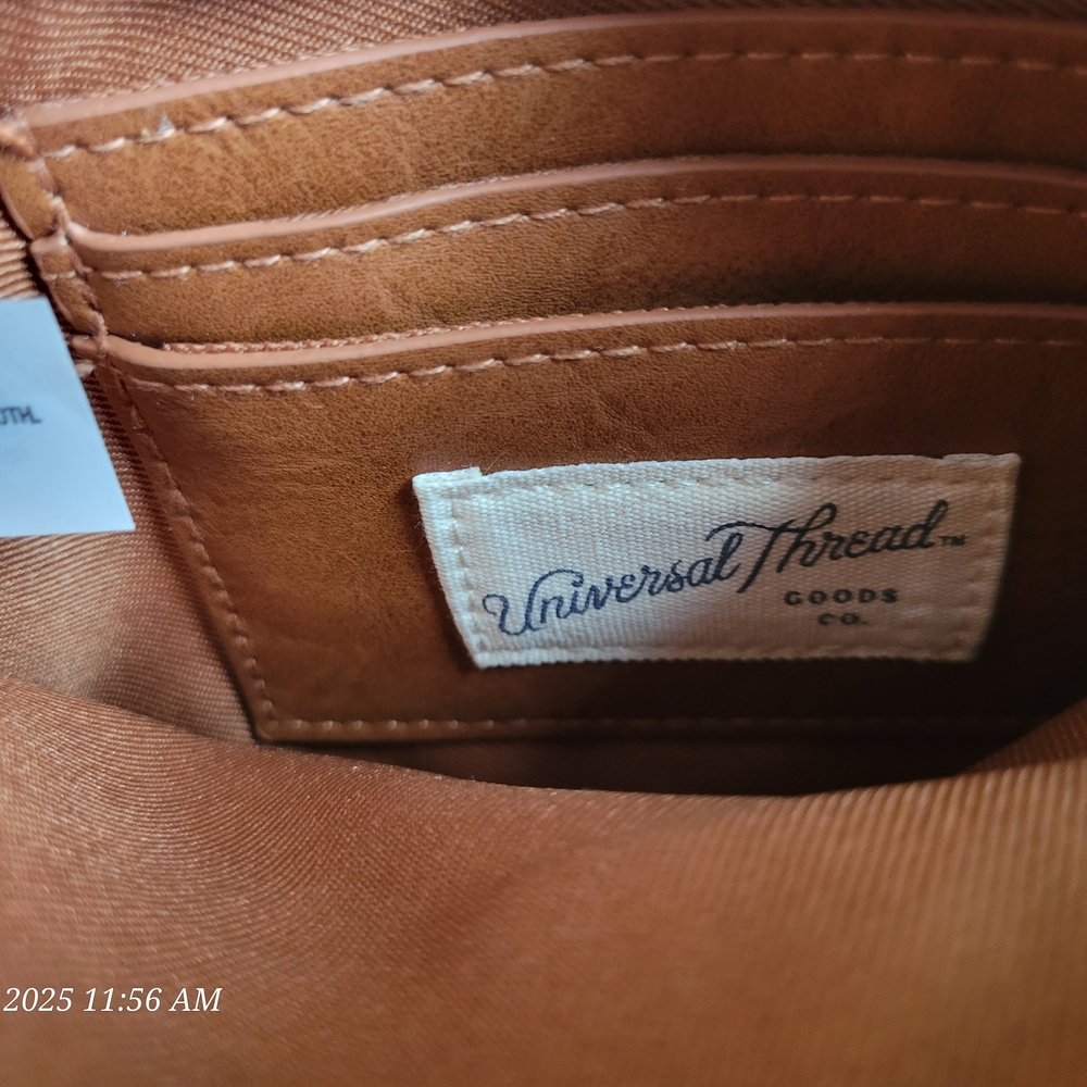 Universal Thread Tan Leather Wallet - image 7